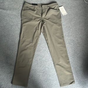 Lululemon ABC pant slim 34x34 Men’s L